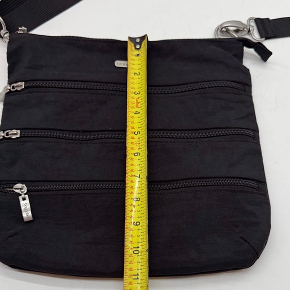 Baggallini Black Nylon Crossbody Bag NYB8524K - Picture 13 of 14
